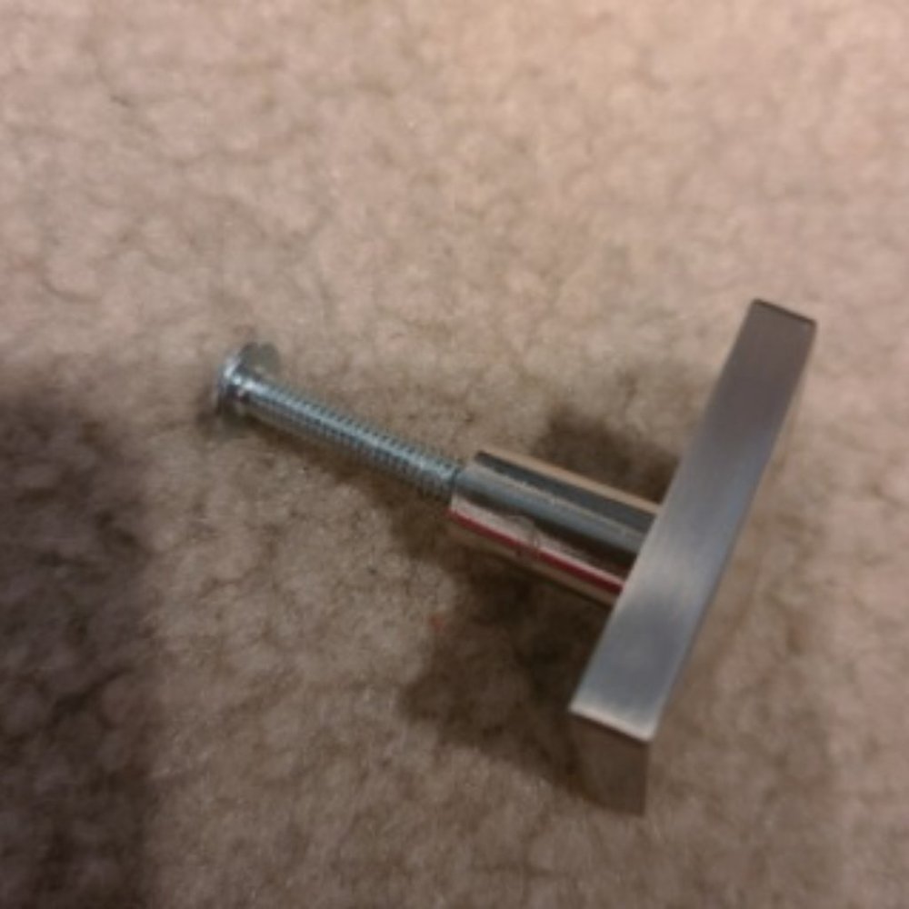 Drawer pulls - Picture 2 of 2